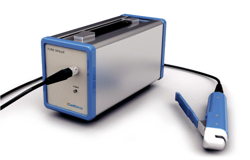 CellBios Tube cum Bag Sealer is compact and lightweight with a hand unit. It generates strong high radio frequency power to melt thermoplastic tubing and seals in 2-4 seconds. Both battery operated and direct power supply sealers are available.